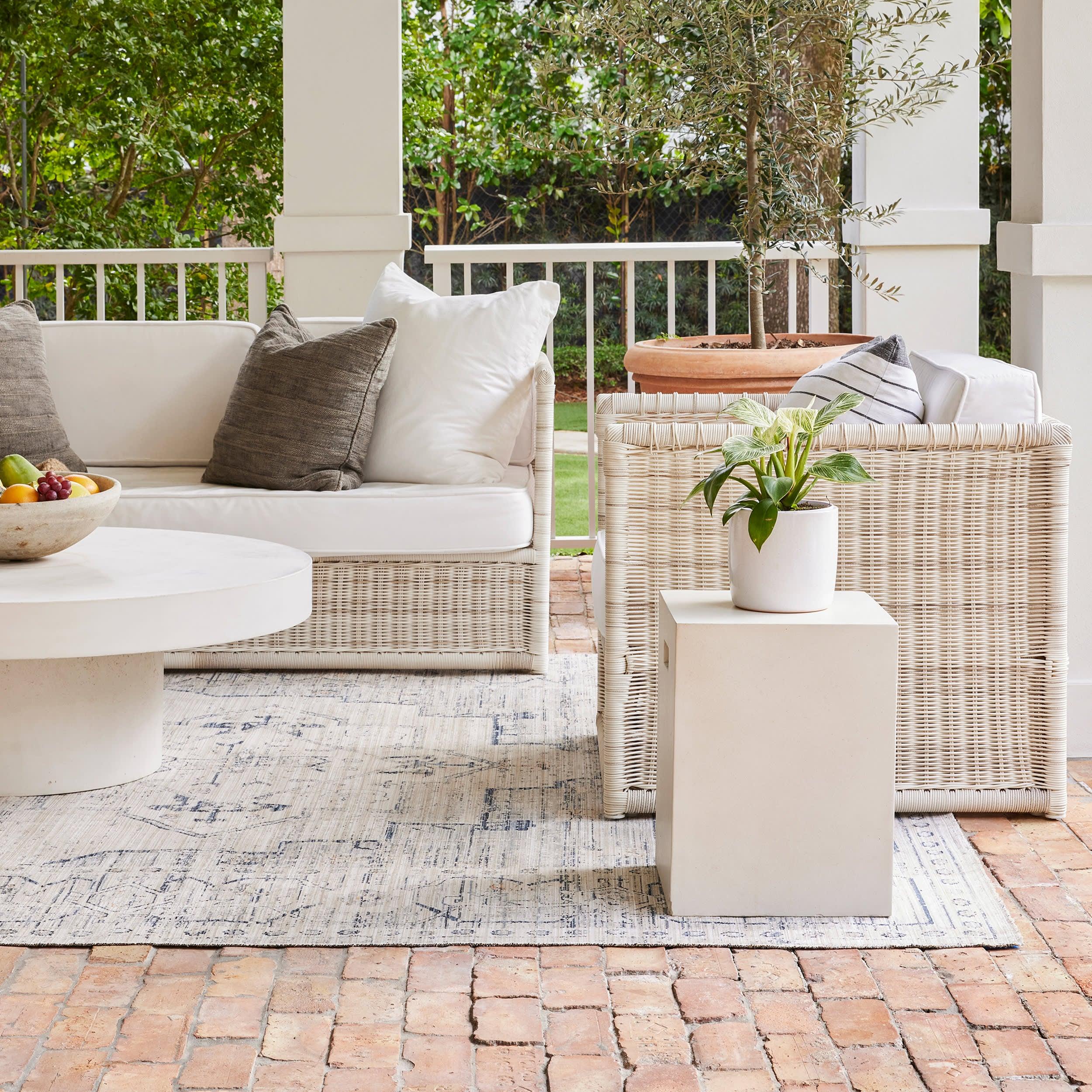 Zelly Medallion Washable Indoor/Outdoor Rug | Beige – Rugs USA