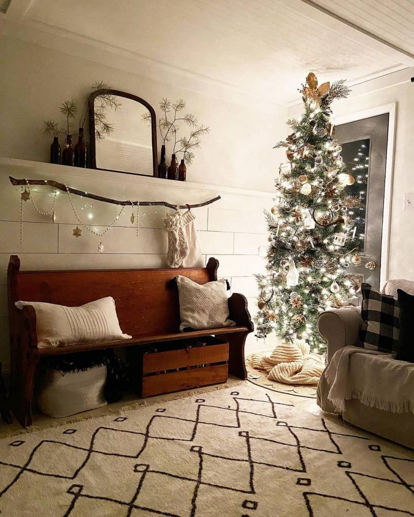 Moroccan rug in living room with christmas tree