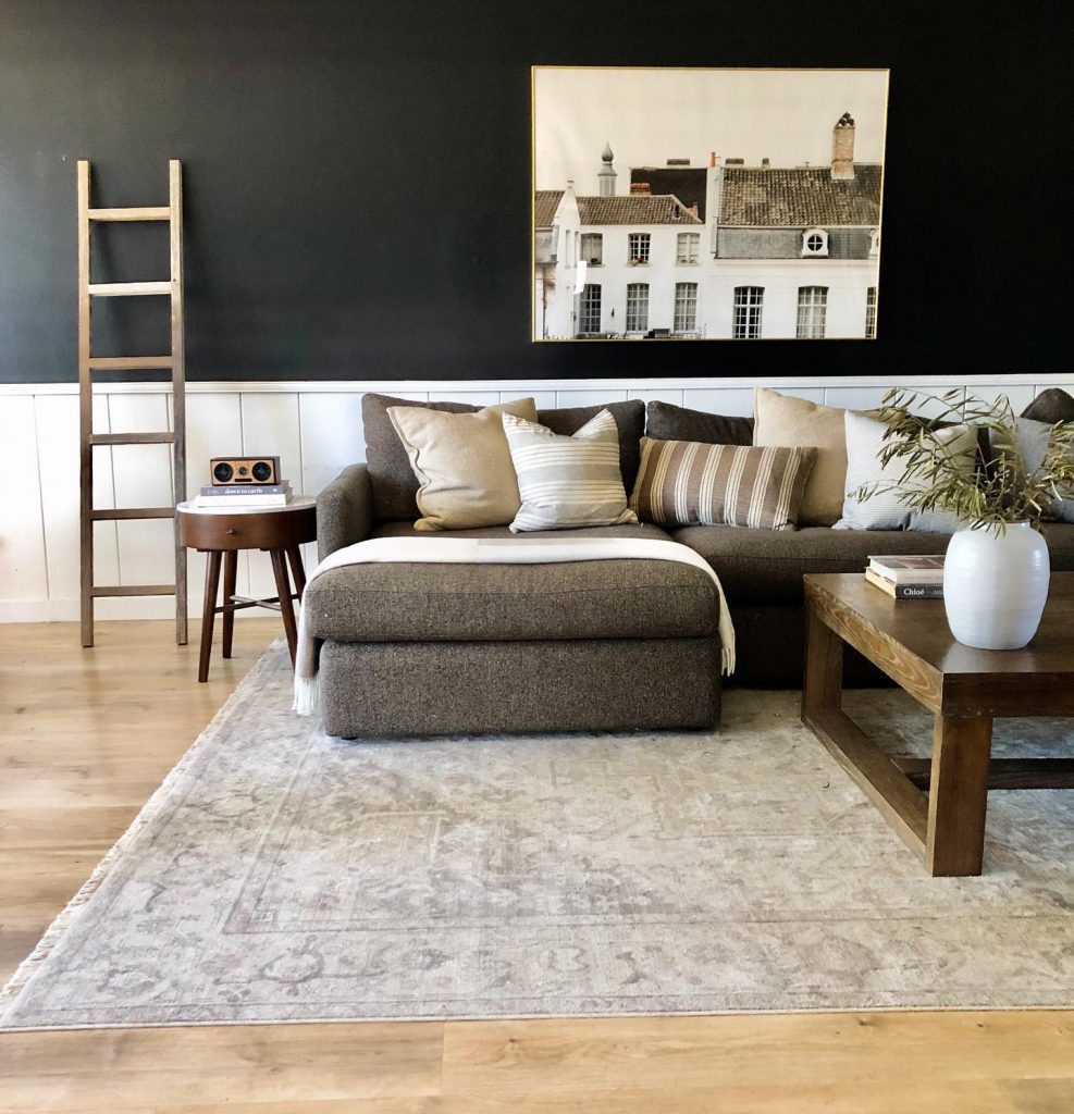 black minimalist living room