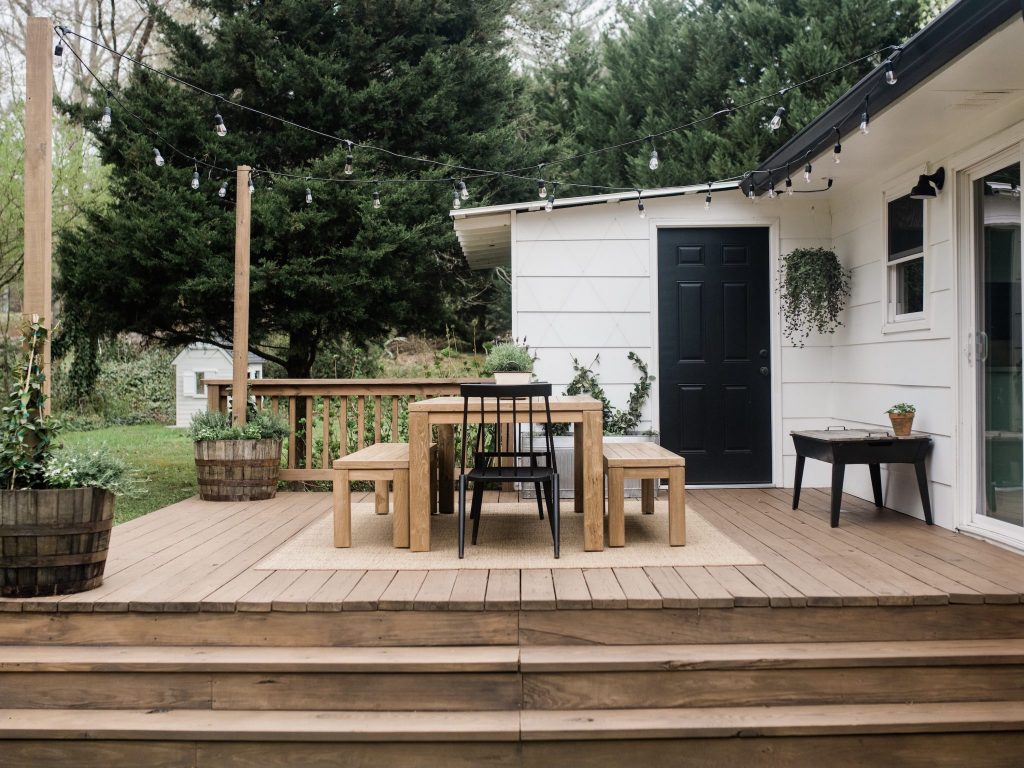 Will an Outdoor Rug Damage a Wood Deck 