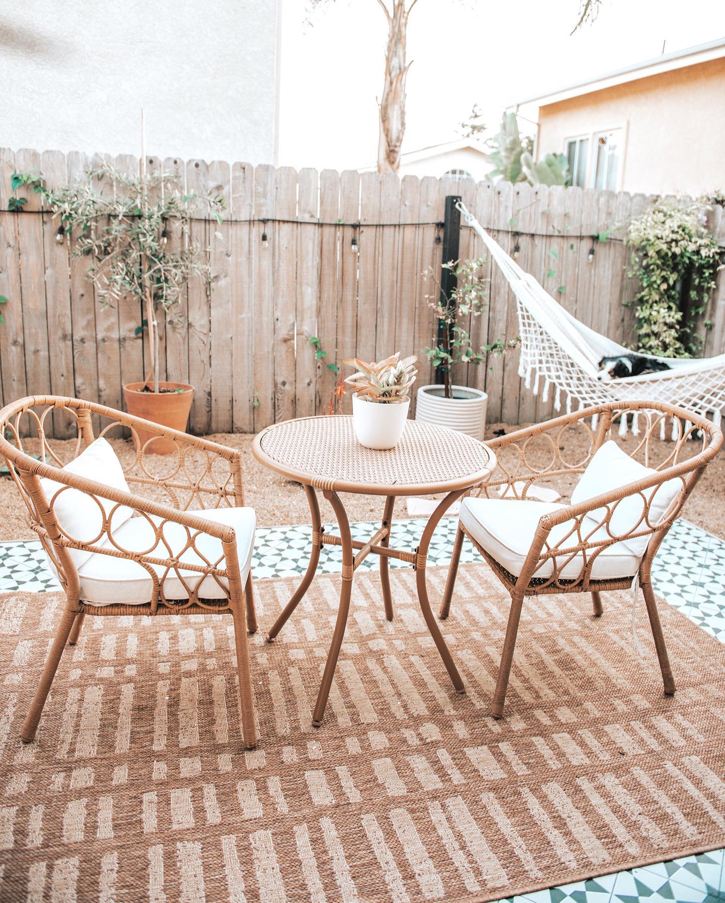 Will Outdoor Rugs Ruin Your Deck?