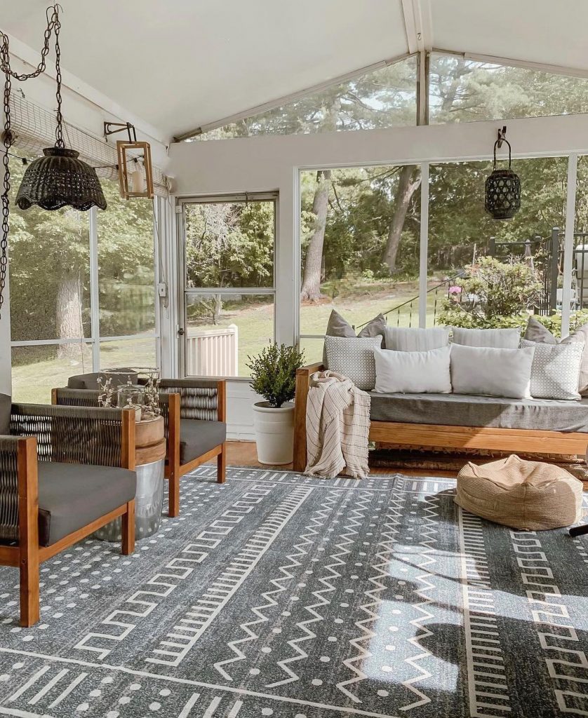 native indoor/outdoor with tassels area rug