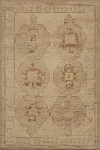 Tamalia Traditional Vintage Rug | Beige