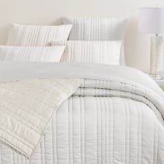 Blissful Bamboo Quilt | Pearl/Silver