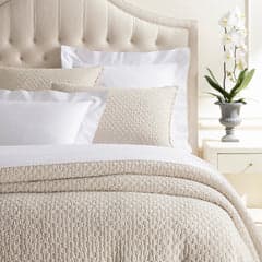 Lodi Matelasse Coverlet | Alabaster