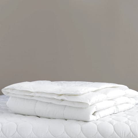 Mantra Down Alternative Duvet Insert | White