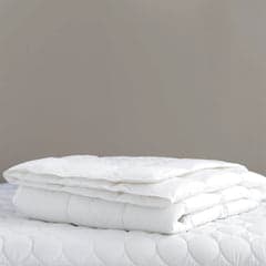 Mantra Down Alternative Duvet Insert | White