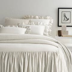 Wilton bedspread | Natural