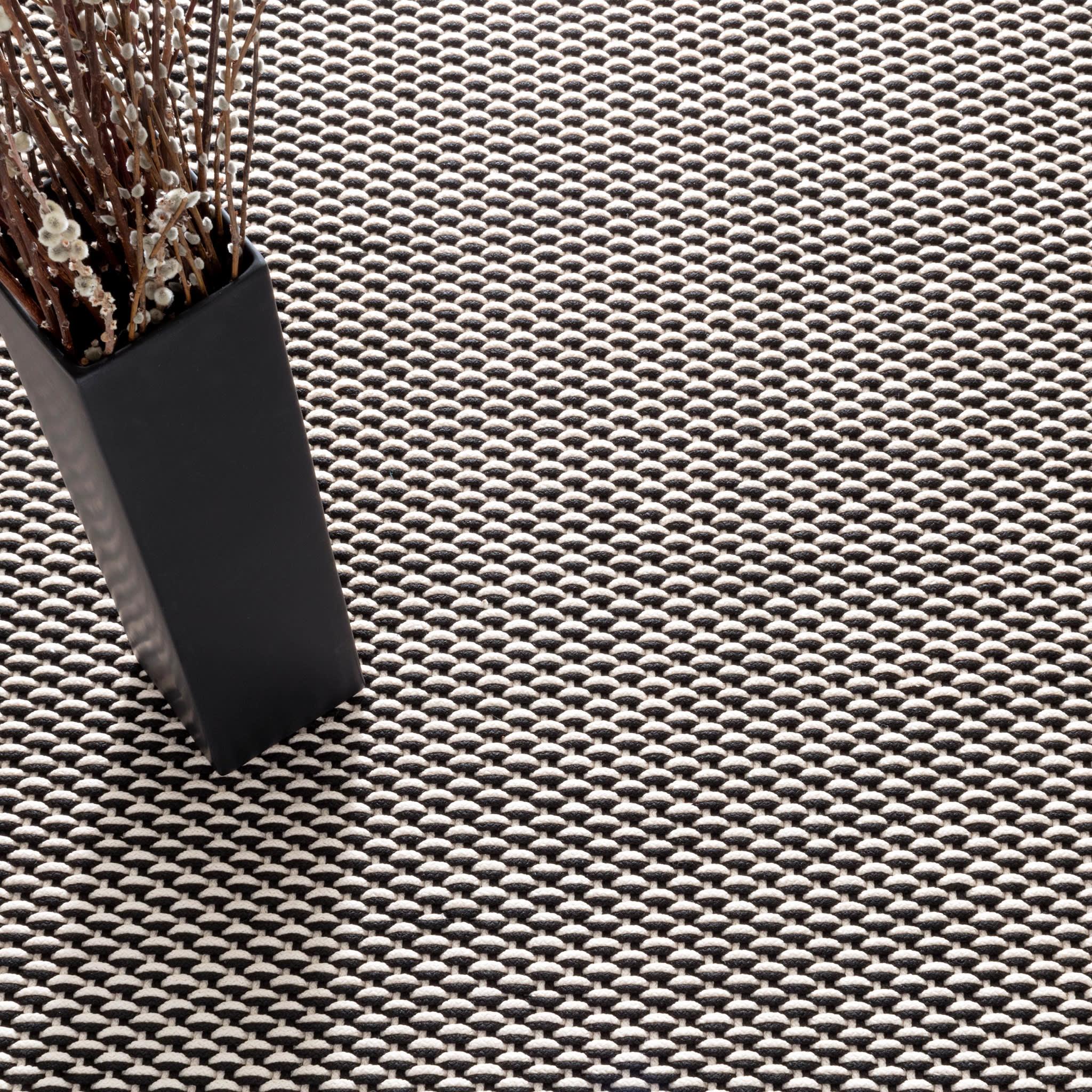 Two-Tone Rope Handwoven Indoor/Outdoor Rug | Black/Ivory – Rugs USA