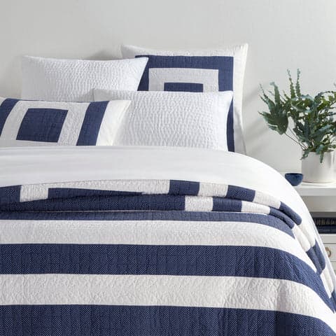 Birch Point Quilt | Navy