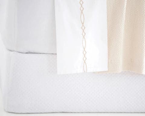 Petite Trellis Matelasse box spring cover | White