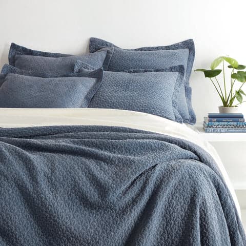 Hawley Matelasse Coverlet | Indigo
