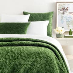 Parisienne Velvet Quilt | Evergreen