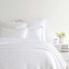 Bubble Matelasse Coverlet | White