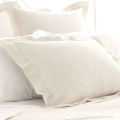 Petite Trellis Matelasse sham | Ivory